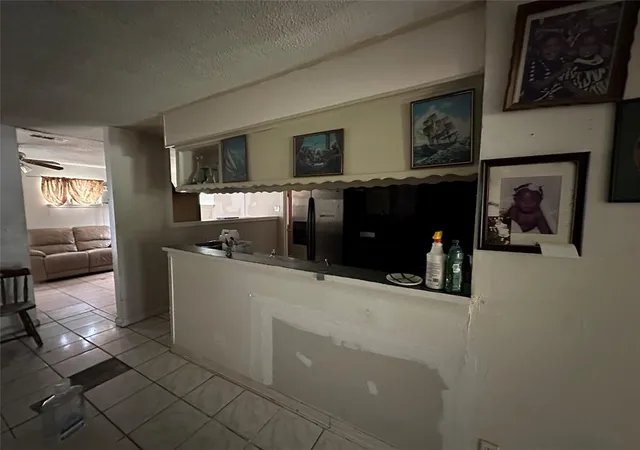 4th image of 6215 Tiffany Dr, Houston, TX 77085 | MLS# 83736057
