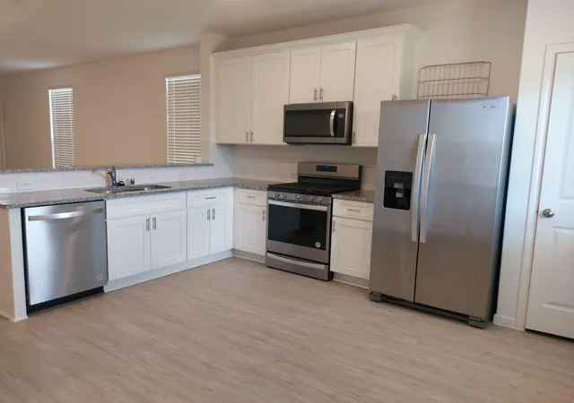 5th image of 219 Bismuth Dr, Crosby, TX 77532 | MLS# 86821478