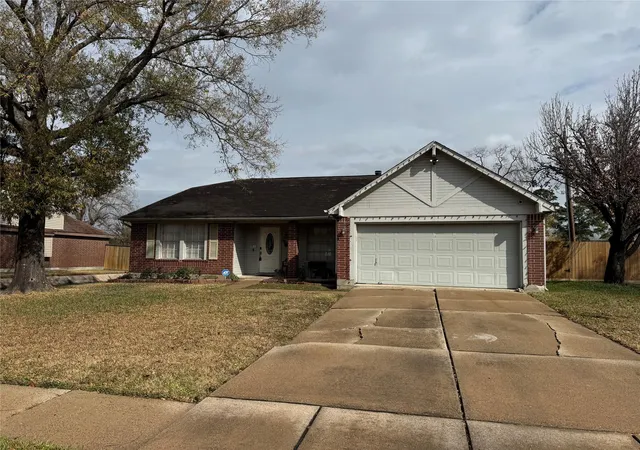 Photo 3 of Single family home for sale at 151 E Forest Ln, Houston, TX 77015 | MLS# 43996961 | Listing updated on 2026-07-14