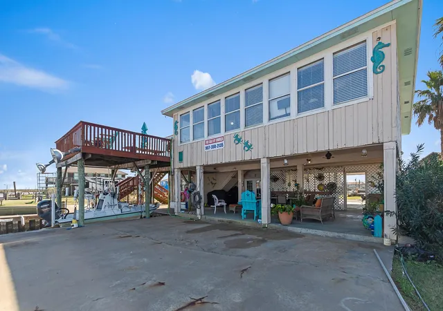Photo 2 of Single family home for sale at 222 Fishermans Isle, Brazoria, TX 77422 | MLS# 89528337 | Listing updated on 2026-09-16