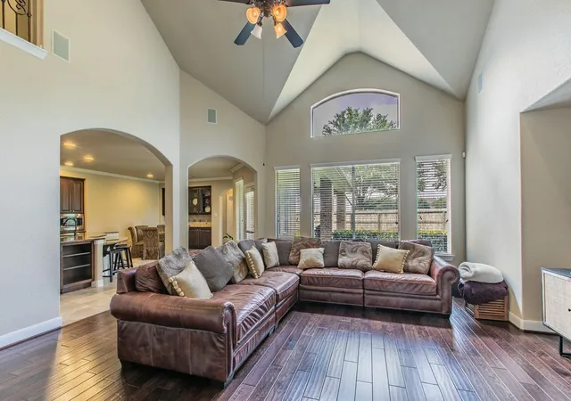 Photo 3 of Single family home for sale at 7642 Westmoreland Dr, Sugar Land, TX 77479 | MLS# 23032463 | Listing updated on 2026-08-30