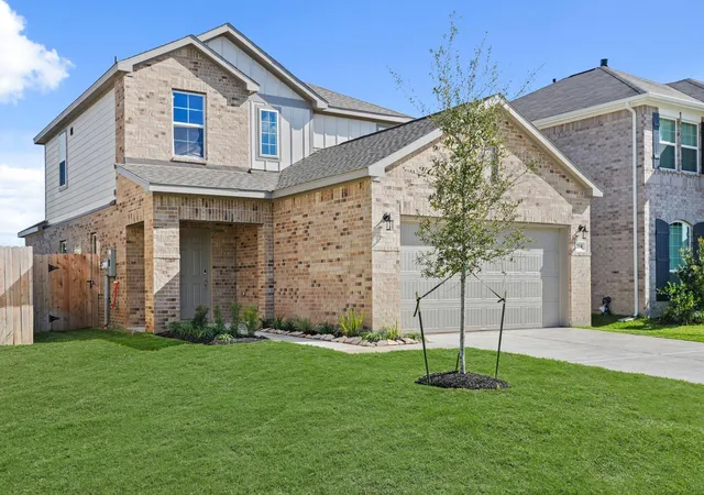 Photo 2 of Single family home for sale at 314 Bennett St, Angleton, TX 77515 | MLS# 41861425 | Listing updated on 2026-09-20