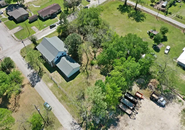 4th image of 201 N Magnolia St, Corrigan, TX 75939 | MLS# 52885682