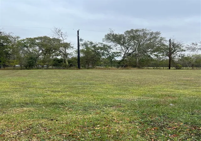 Photo 2 of Land for sale at 000 Greylog Dr, Houston, TX 77048 | MLS# 21276529 | Listing updated on 2025-12-01