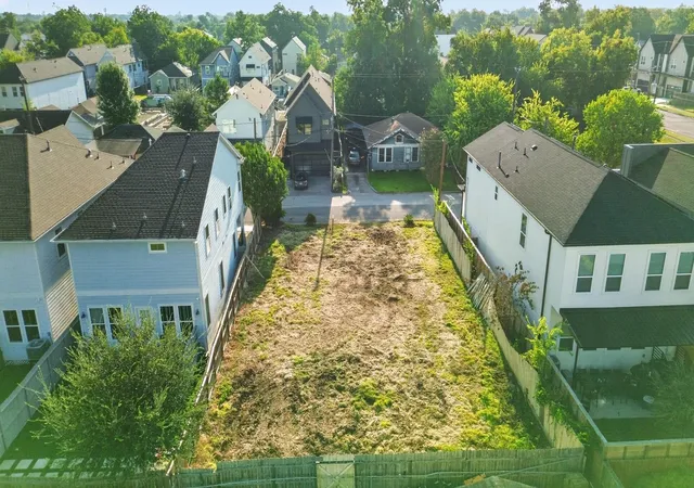 Photo 3 of Land for sale at Tbd Delhi St, Houston, TX 77022 | MLS# 30252128 | Listing updated on 2026-10-02