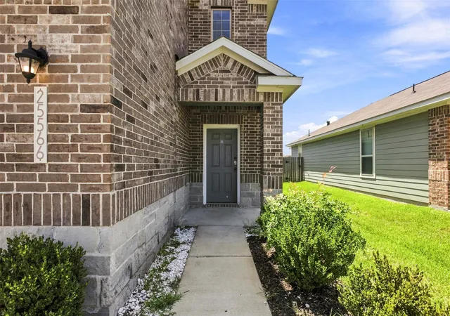 Photo 2 of Single family home for sale at 25566 Northpark Spruce Dr, Porter, TX 77365 | MLS# 29501735 | Listing updated on 2026-09-11