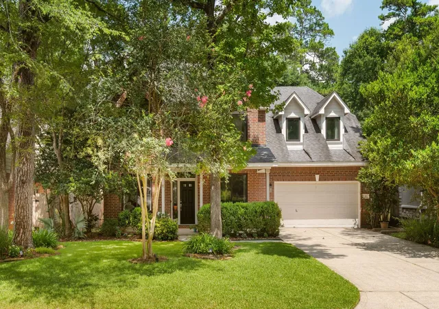 Homes for sale in The Woodlands, TX | 15 S Piney Plains Cir, The Woodlands, TX 77382 | MLS# 97877081