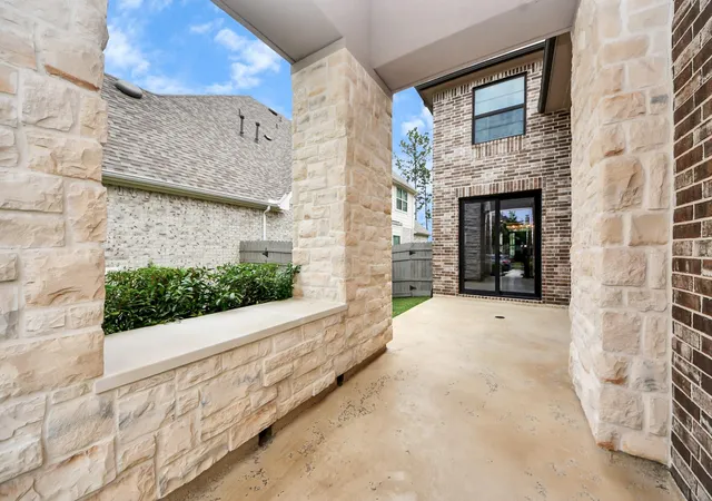 Photo 3 of Single family home for sale at 17355 Camillia Trails, Conroe, TX 77302 | MLS# 77250348 | Listing updated on 2026-09-02