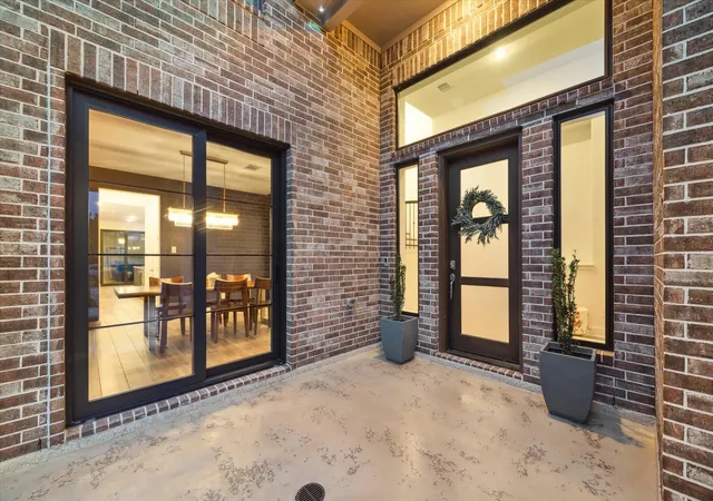 Photo 3 of Single family home for sale at 17355 Camillia Trails, Conroe, TX 77302 | MLS# 77250348 | Listing updated on 2026-09-02