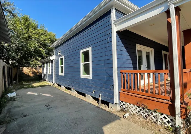 2nd image of 1607 Chapman St, Houston, TX 77009 | MLS# 81534800