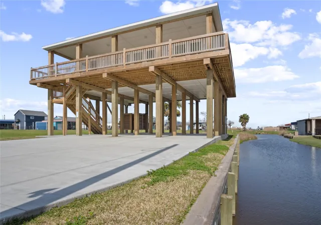 Photo 1 of Single family home for sale at 960 S Sage Rd, Port Bolivar, TX 77650 | MLS# 92440420 | Listing updated on 2026-06-09
