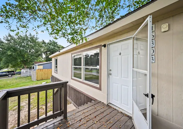 2nd image of 16303 Oaklane Trl, Magnolia, TX 77355 | MLS# 12375501