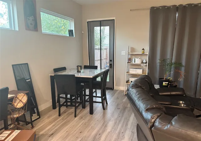 5th image of 6831 Paris St, Houston, TX 77021 | MLS# 11032960