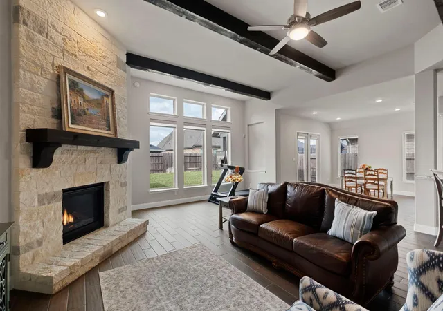 Photo 3 of Single family home for sale at 19314 Trotting Green Trl, Tomball, TX 77377 | MLS# 40255172 | Listing updated on 2026-10-02