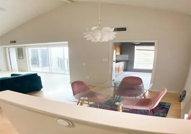 4th image of 9809 Richmond Ave #F8, Houston, TX 77042 | MLS# 93277587