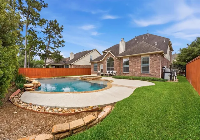 Homes for sale in Spring, TX | 115 S Rocky Point Cir, Spring, TX 77389 | MLS# 98154159