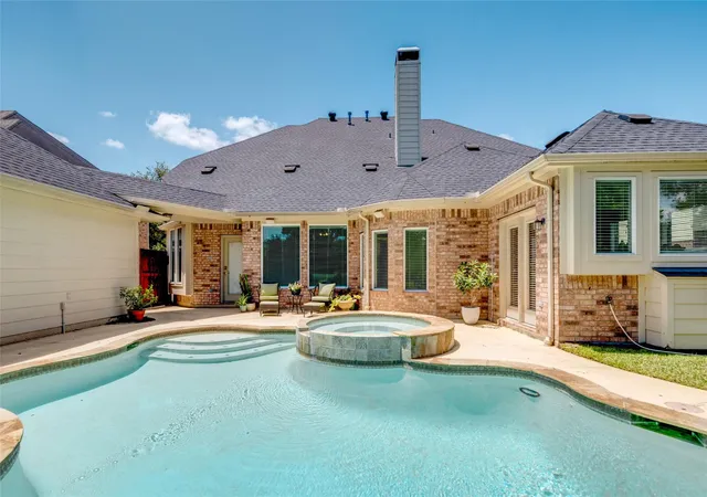 Photo 1 of Sale Pending at 12117 Cielio Bay Ln, Houston, TX 77041 | MLS# 30030549 | Listing updated on 2026-09-06