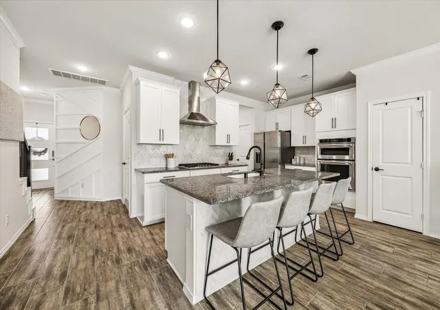 Photo 3 of Single family home for sale at 1812 Agoura Hills Dr, Houston, TX 77080 | MLS# 36290500 | Listing updated on 2026-08-30