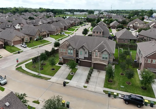 20th image of 3819 Lancer Cir, Pearland, TX 77581 | MLS# 95575554