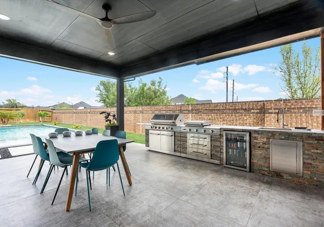 Photo 3 of Single family home for sale at 32002 Crested Knoll Ct, Fulshear, TX 77441 | MLS# 96392674 | Listing updated on 2026-04-21