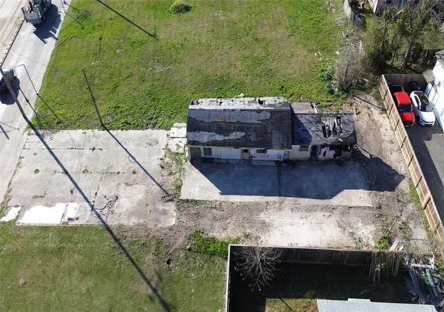 Photo 3 of Land for sale at 4815 Harrisburg Blvd, Houston, TX 77011 | MLS# 55895554 | Listing updated on 2026-08-25