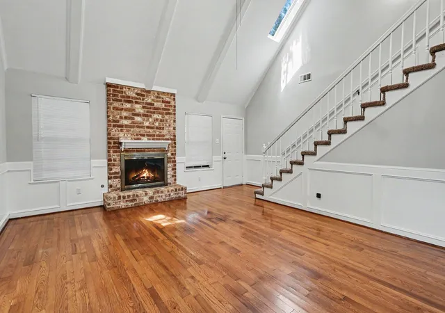 Photo 4 of Single family home for sale at 5918 Pine Arbor Dr, Houston, TX 77066 | MLS# 79569001 | Listing updated on 2026-09-10