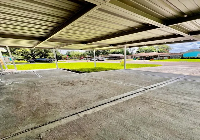 Photo 3 of Single family home for sale at 2307 Windsor Ln, Pasadena, TX 77506 | MLS# 38174368 | Listing updated on 2026-09-17
