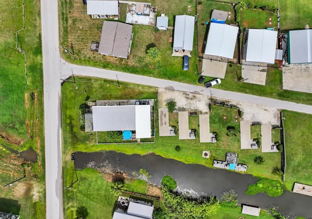 3rd image of 894, 896 S Crystal Beach Rd, Port Bolivar, TX 77650 | MLS# 56674922