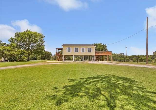 Homes for sale in Anahuac, TX | 309 Oak Island Dr, Anahuac, TX 77514 | MLS# 82383547