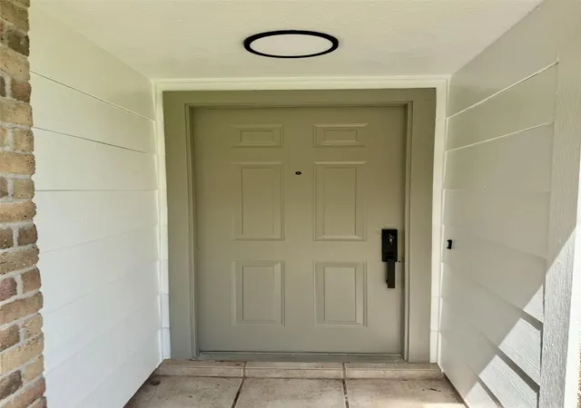 Photo 2 of Single family home for sale at 12527 Mistymont Dr, Houston, TX 77070 | MLS# 70550707 | Listing updated on 2026-09-16