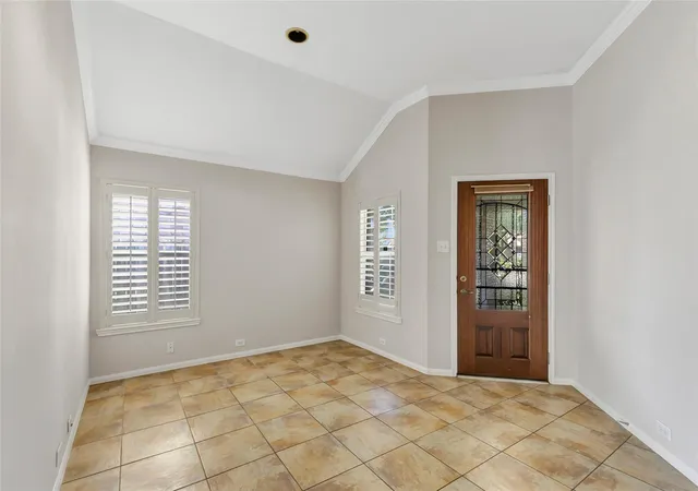Photo 4 of Sale Pending at 16002 Ne Sonoma Park Dr, Houston, TX 77049 | MLS# 95293971 | Listing updated on 2026-09-17