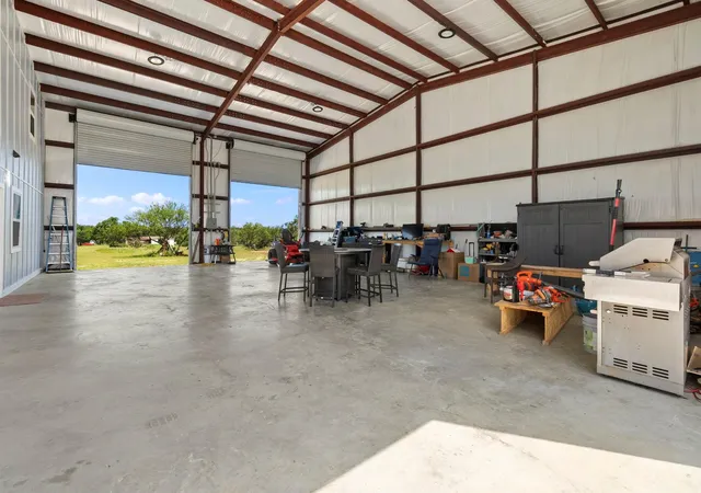 3rd image of 225 Buttercup Ln, Floresville, TX 78114 | MLS# 48008125