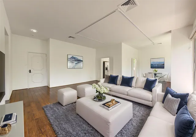 Photo 4 of Condo for sale at 49 Briar Holw Ln #101, Houston, TX 77027 | MLS# 89569015 | Listing updated on 2026-08-26