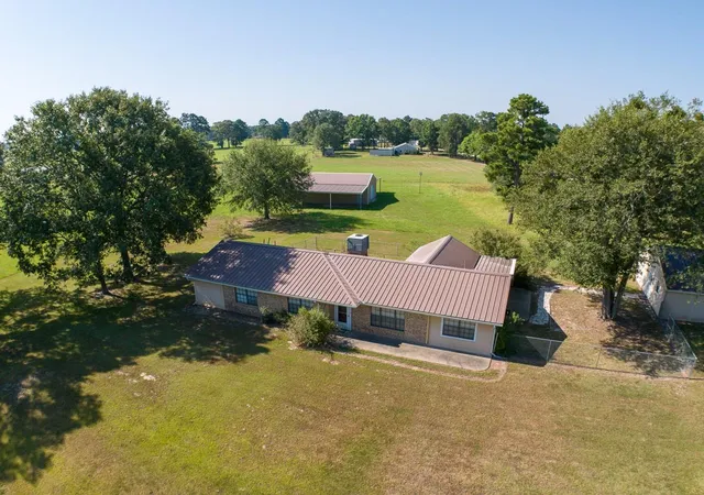 3rd image of 3308 County Road 4505, Crockett, TX 75835 | MLS# 69340106