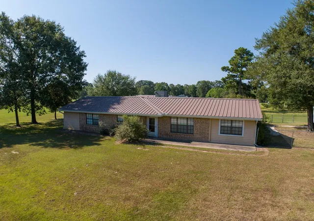4th image of 3308 County Road 4505, Crockett, TX 75835 | MLS# 69340106