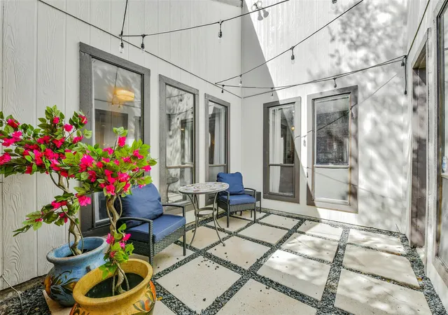 4th image of 15719 Stonehaven Dr, Houston, TX 77059 | MLS# 51052685