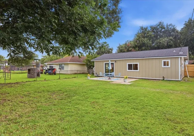 26th image of 2409 Grand Blvd, Port Neches, TX 77651 | MLS# 39293548