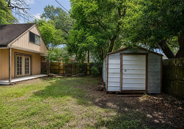 33rd image of 2400 Carrington St, Bay City, TX 77414 | MLS# 79540045