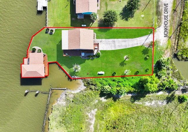 4th image of 1301 N Monkhouse Dr, Port Bolivar, TX 77650 | MLS# 31036330