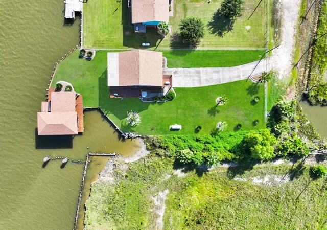 50th image of 1301 N Monkhouse Dr, Port Bolivar, TX 77650 | MLS# 31036330