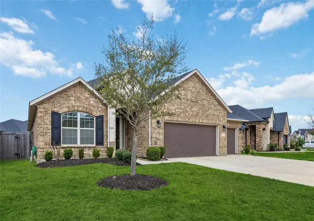 3rd image of 2263 Vanessa Cay Ln, La Porte, TX 77571 | MLS# 52631161