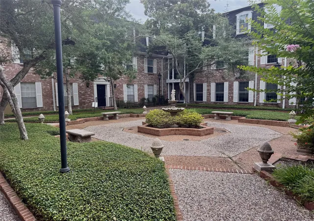 Photo 2 of Condo for sale at 359 N Post Oak Ln #118, Houston, TX 77024 | MLS# 91678732 | Listing updated on 2026-07-18
