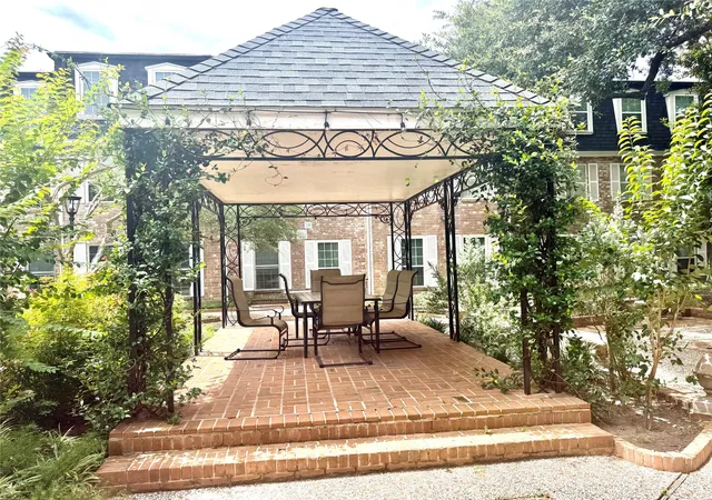 Photo 3 of Condo for sale at 359 N Post Oak Ln #118, Houston, TX 77024 | MLS# 91678732 | Listing updated on 2026-07-18