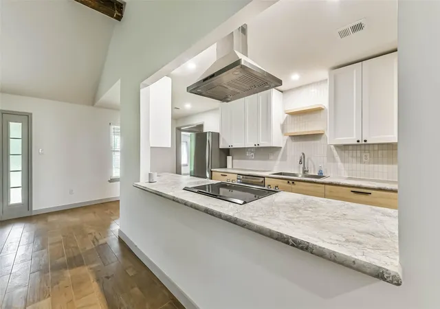 Photo 3 of Single family home for sale at 3410 Crestmeadow Dr, Pasadena, TX 77505 | MLS# 9879661 | Listing updated on 2026-09-10