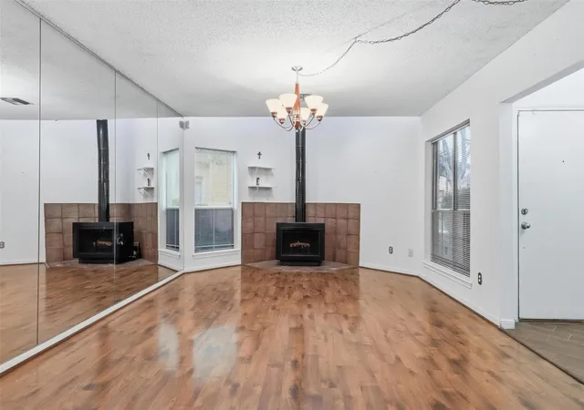 5th image of 1998 Augusta Dr, Houston, TX 77057 | MLS# 79304500