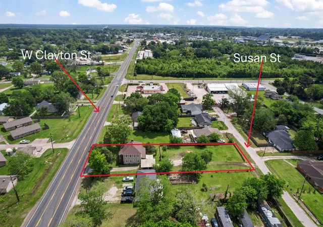 4th image of 1005 W Clayton St, Dayton, TX 77535 | MLS# 12557670