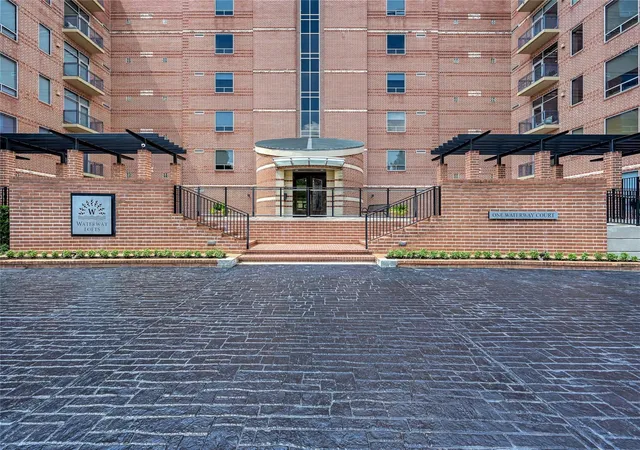 1st image of 1 Waterway Ct #3F/4F, The Woodlands, TX 77380 | MLS# 34296200