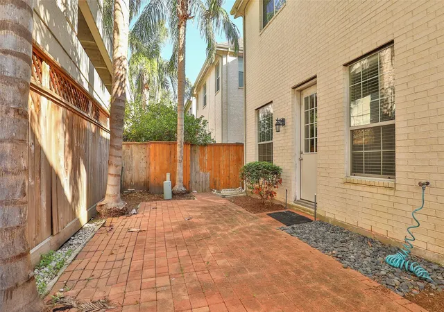 46th image of 10126 Holly Chase Dr, Houston, TX 77042 | MLS# 63122574