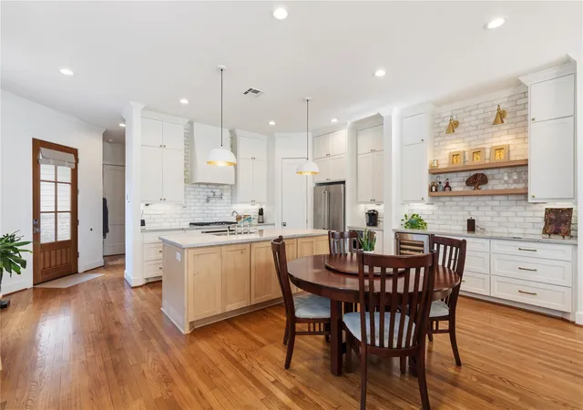 4th image of 1522 Lawrence St, Houston, TX 77008 | MLS# 10710309