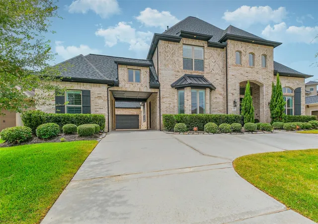 Photo 3 of Mansion for sale at 13611 Saddlebred Springs Ln, Cypress, TX 77429 | MLS# 60251847 | Listing updated on 2026-09-19